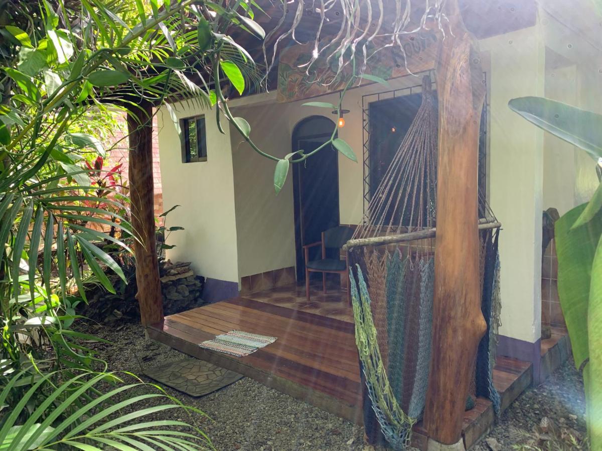 Cabinas Tito Кахуита Екстериор снимка